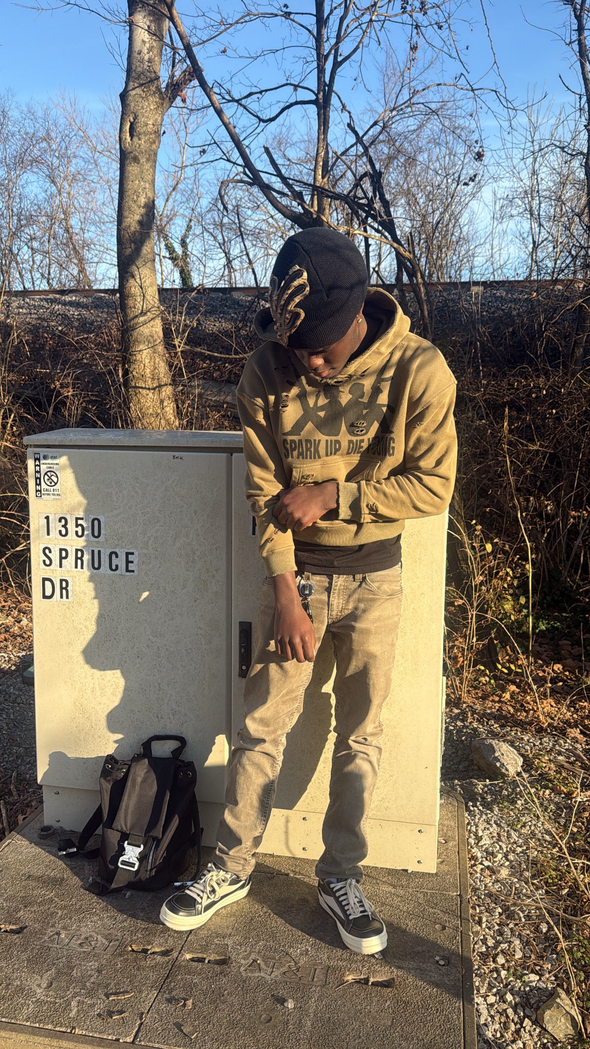 SPARK UP DIE YOUNG HOODIE